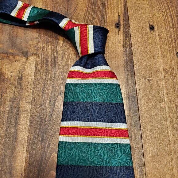 Henry Alan Horizontal Pattern Silk Neck Tie - Picture 5 of 5